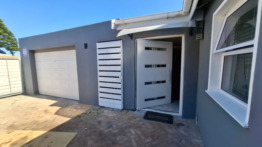 3 Bedroom Property for Sale in Colorado Western Cape
